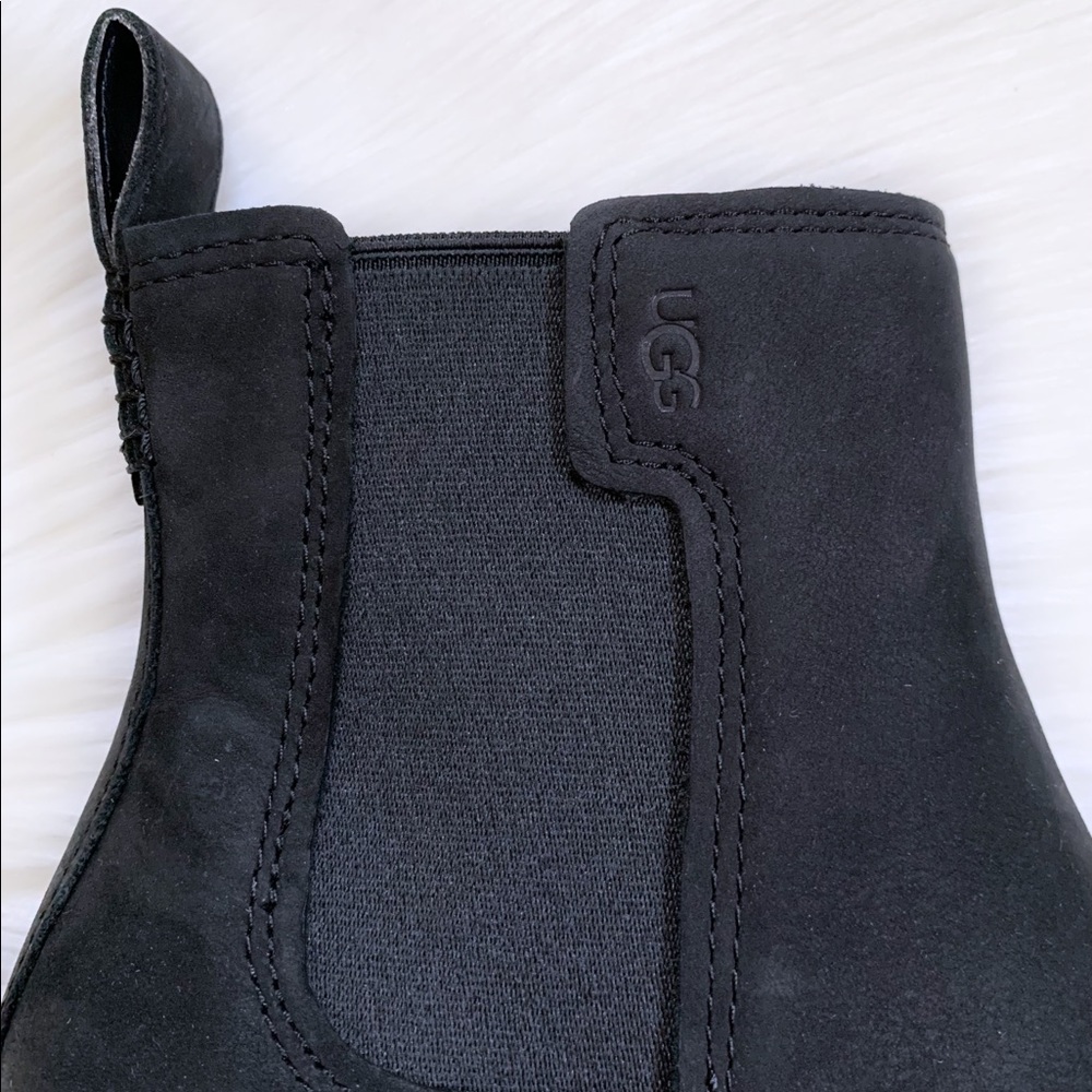 UGG Emmeth Black Leather Chelsea Booties - Picture 8 of 9